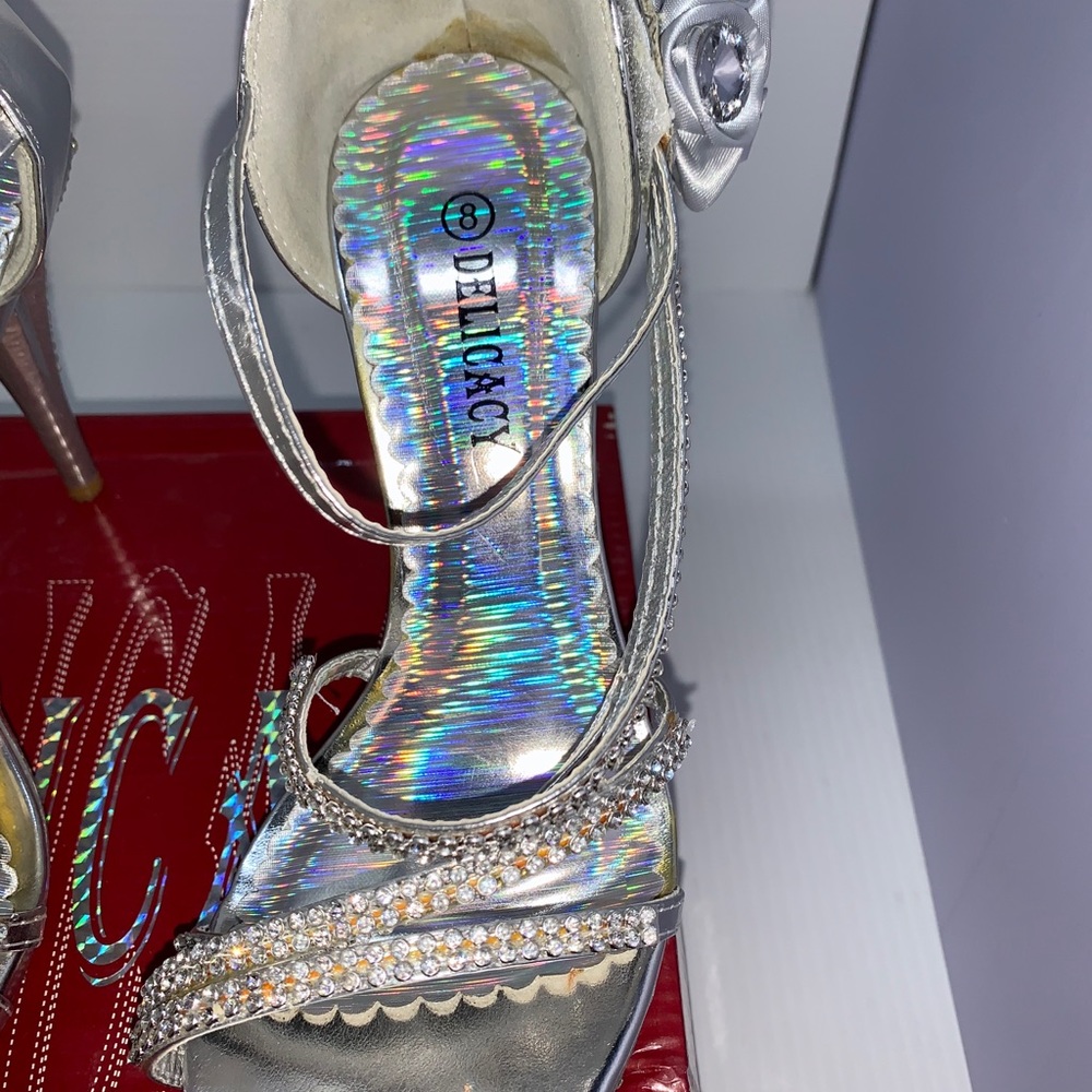 High Heels - Picture 5 of 11